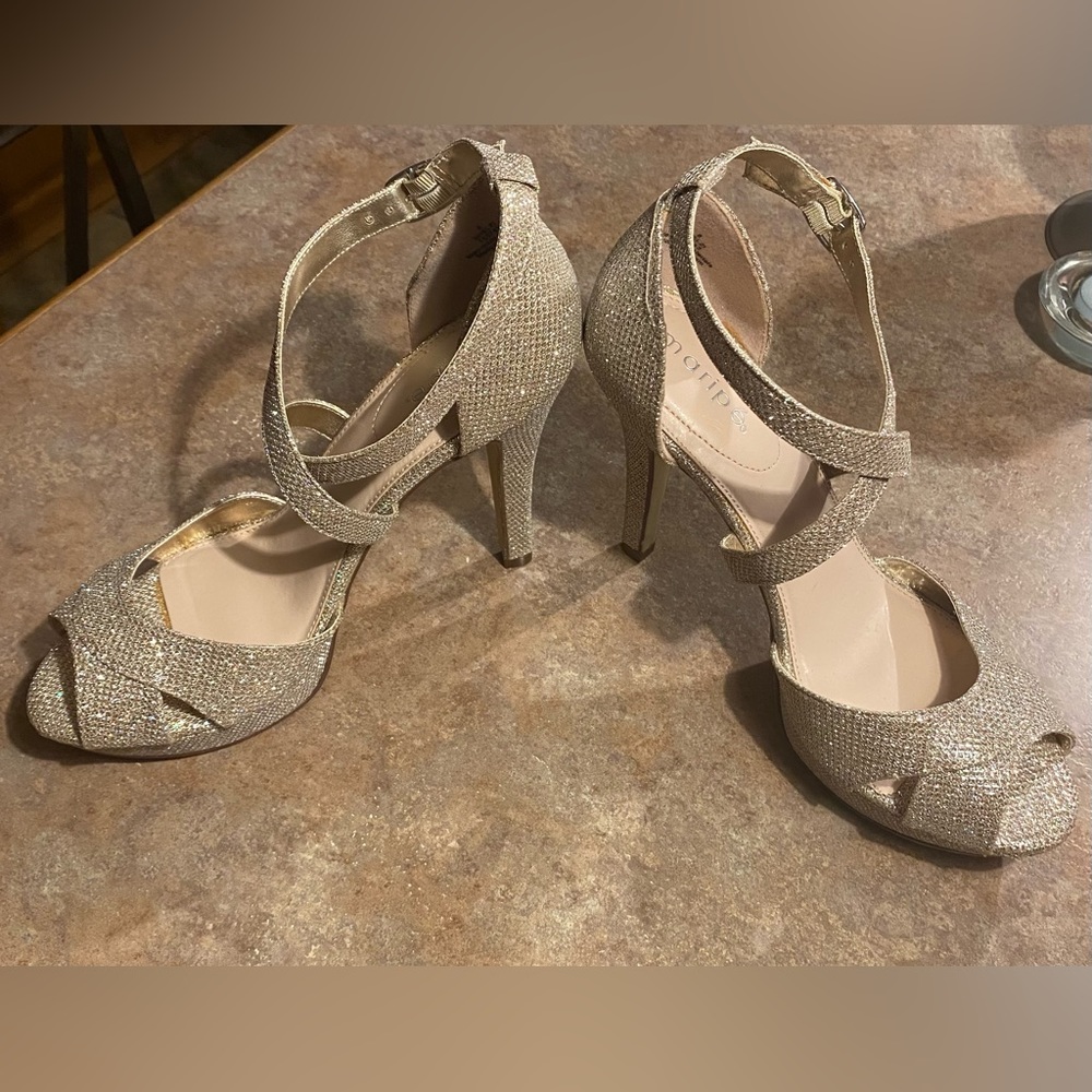 Maripe Gold Glitter Platform Scrappy Heels, Sz. 8, Nw… Gem